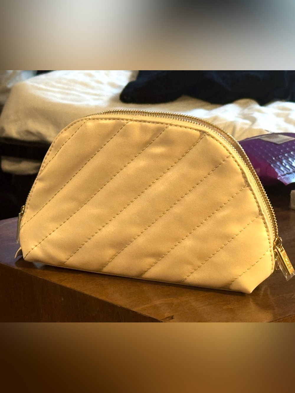 Must Have!Yves Saint Laurent Royal Cream Leather Quilted Troussau bagw Partition - Picture 10 of 15
